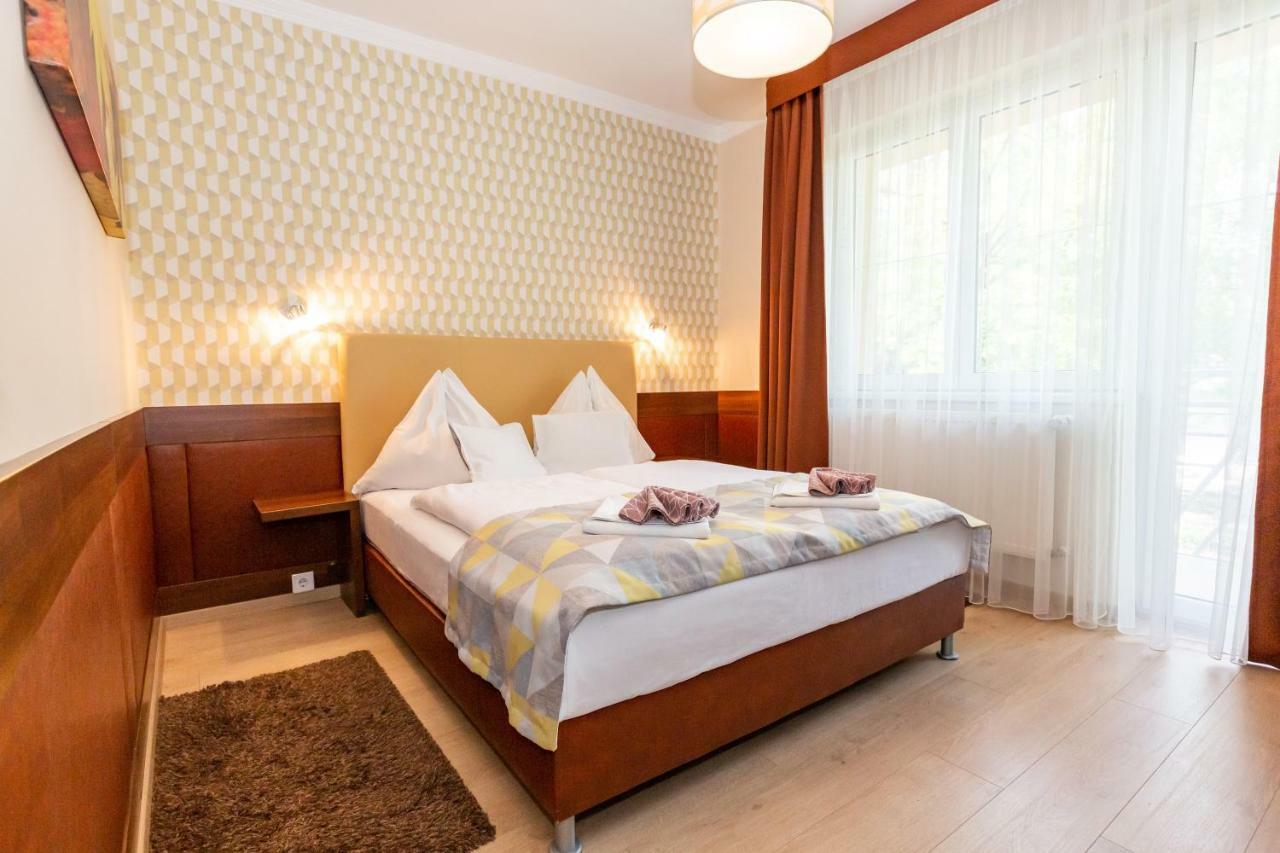 Hotel Pavai Hajduszoboszlo Exterior photo